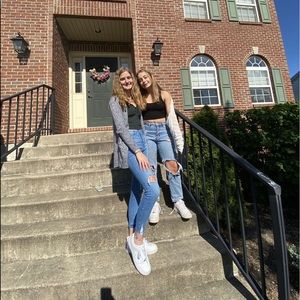 Meet your Posher, Faye